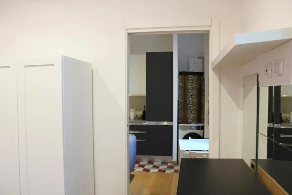 شقة ميلان Ampola Home “Flamingo”