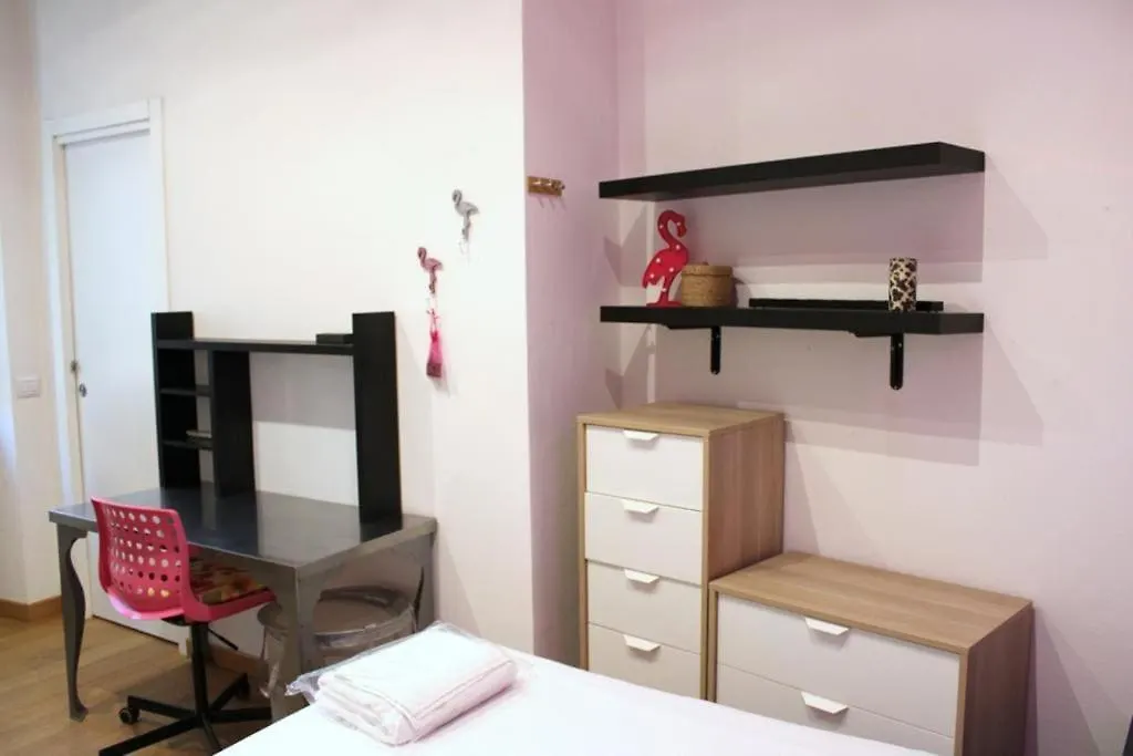 ميلان Ampola Home “Flamingo”