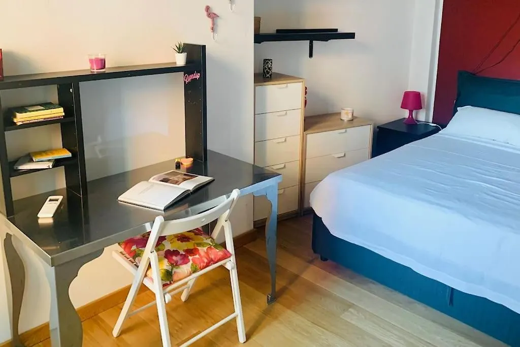 ميلان Ampola Home “Flamingo” إيطاليا