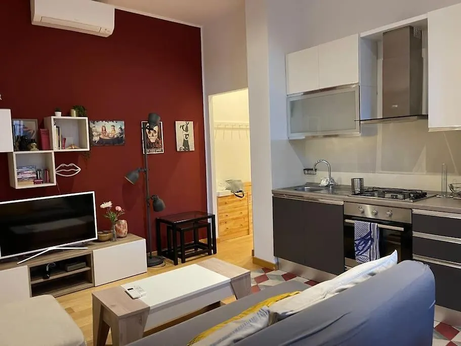 Ampola Home “Flamingo” Milan 0*,  Italy