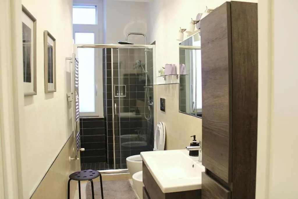 Apartment Ampola Home “Flamingo” Milan